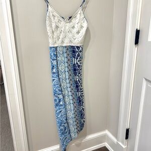 VENUS Asymmetrical Blue and White Dress